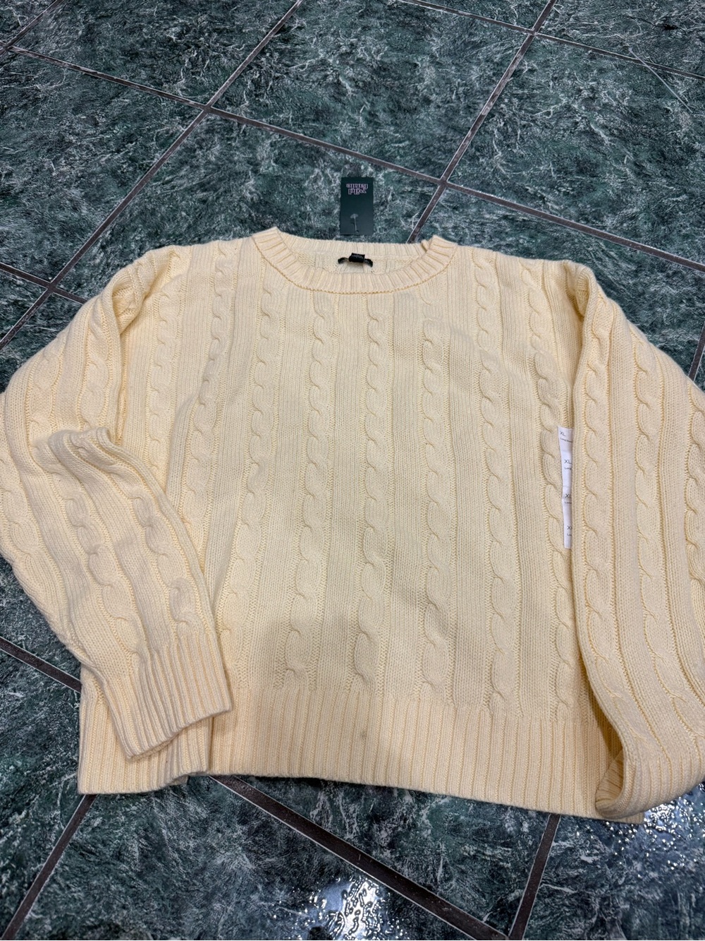 Classic Cable Knit Sweater - Butter Yellow size XL NWT
